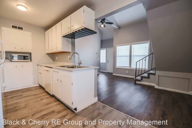 Building Photo - 2 br, 2 bath House - 3925 Aquamarine Way #73