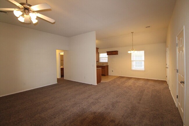 Foto del edificio - 3613 Ellis Ave