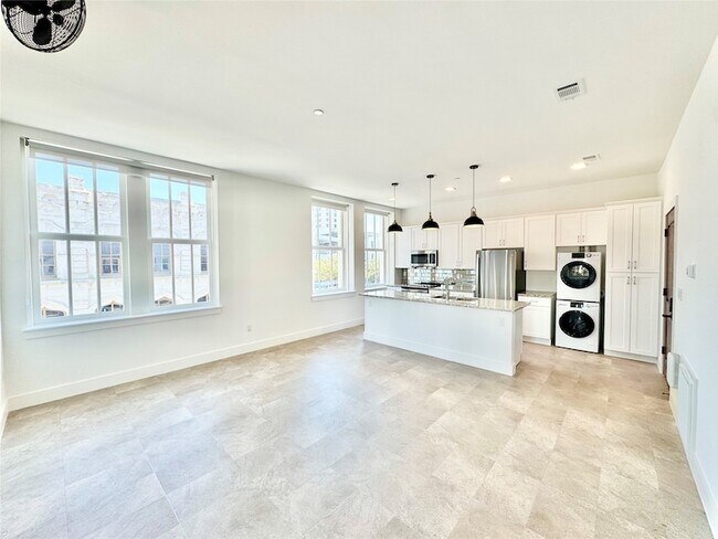 Foto del edificio - 2102 Mechanic St