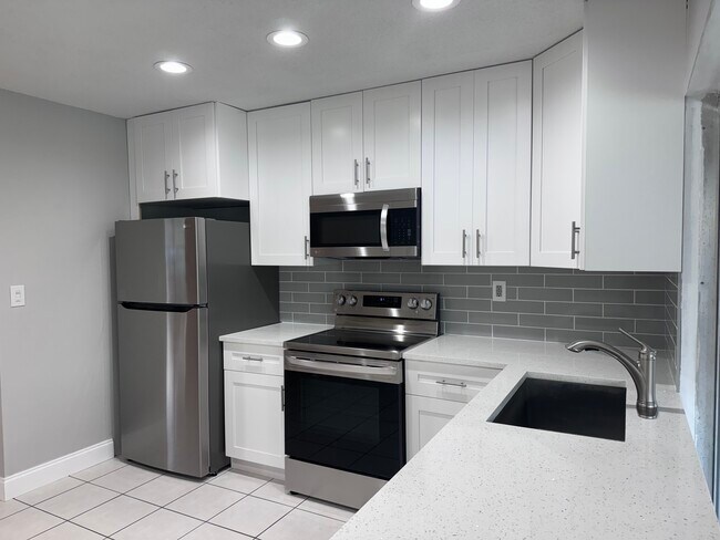 Building Photo - 2616 NW 49th St