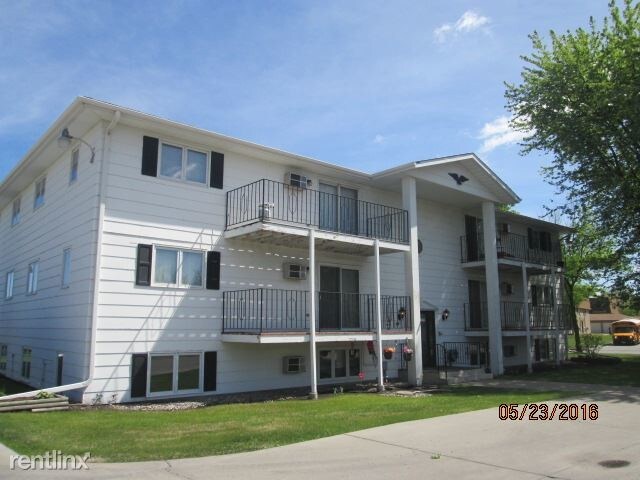 Building Photo - 2904 S 17th St
