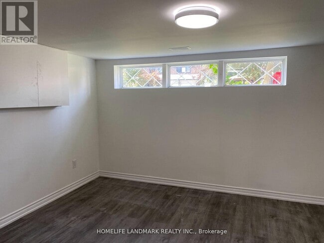 Building Photo - 35 Adencliff Rd