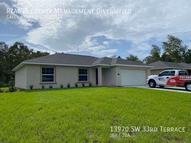 Building Photo - Beautiful Home - Desirable SW Ocala Neighb...