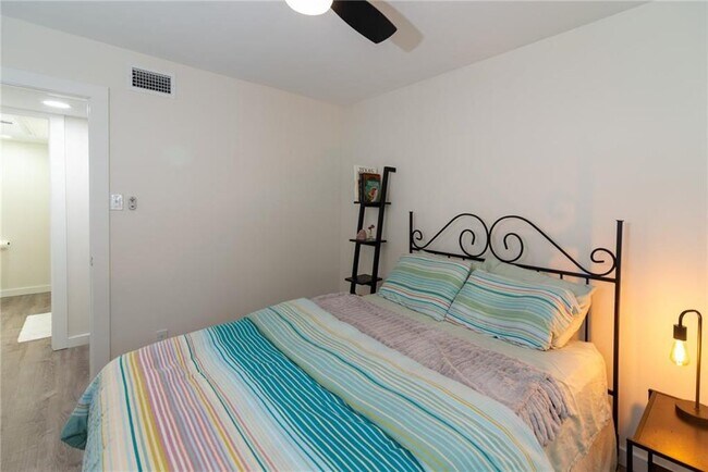 Foto del edificio - 1601 Faro Dr