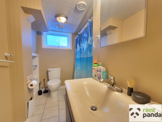 Photo du bâtiment - Highland Student Rental