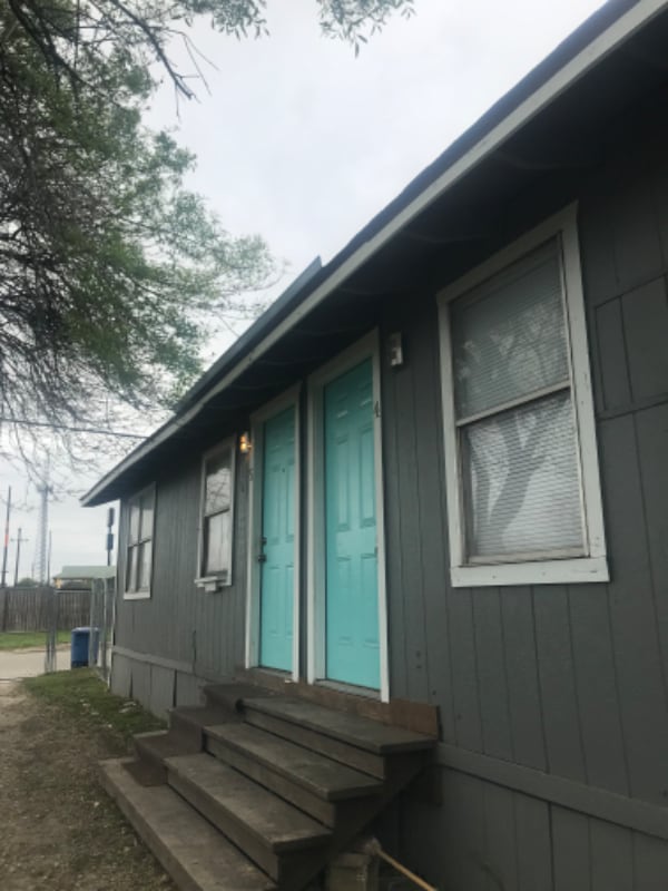 Building Photo - 8125 Airlift Ave