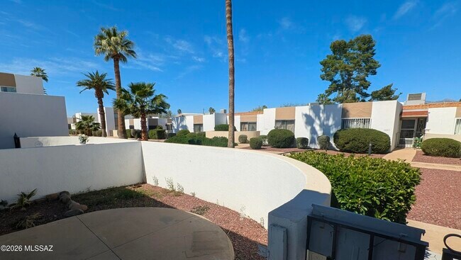 Foto del edificio - 6539 E Golf Links Rd