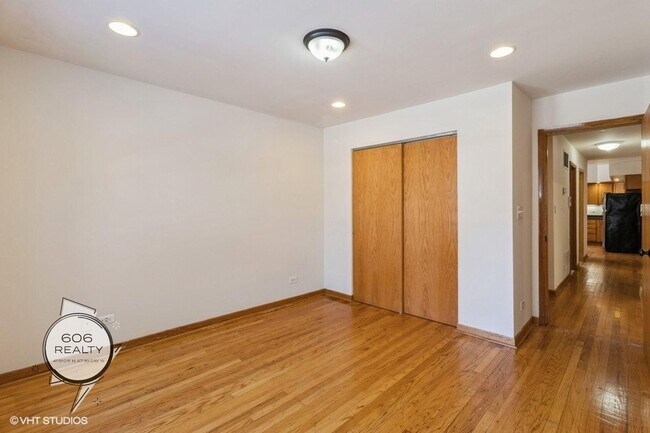 Building Photo - 3407 W Parker Ave