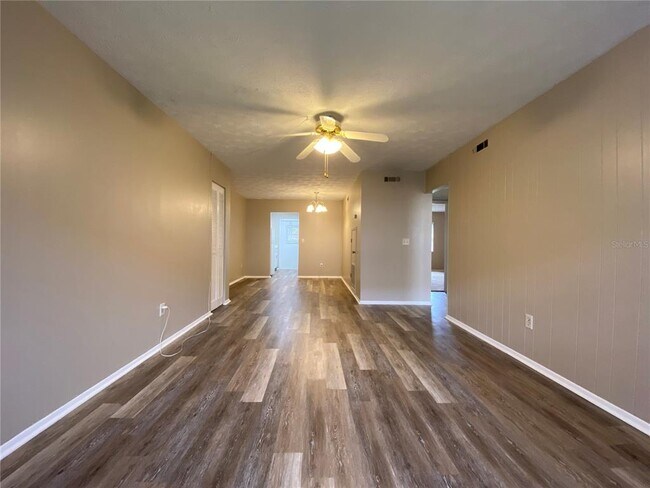 Building Photo - 5313 Hansel Ave