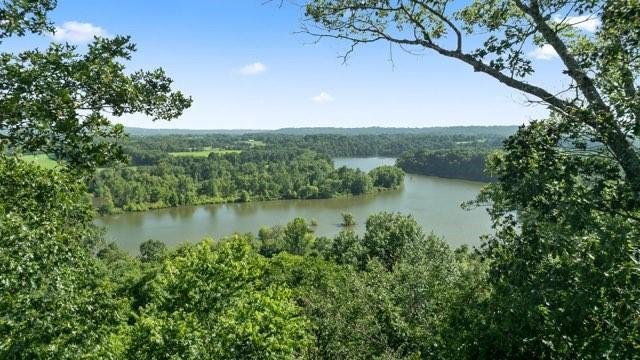 Foto del edificio - 17803 Campbell Ln