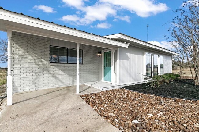 Foto del edificio - 2736 E State Hwy 29