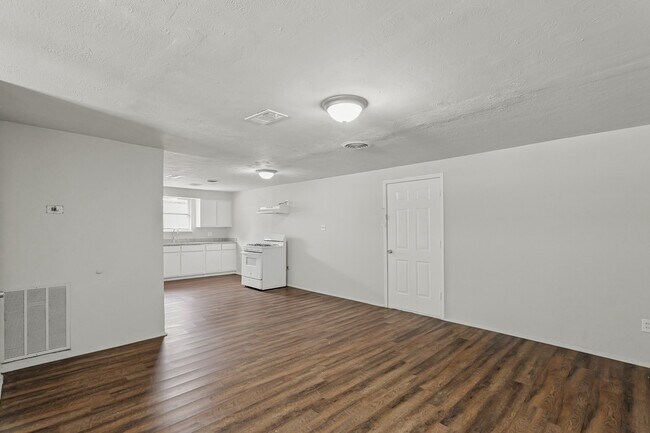 Foto del edificio - 414 Grantham Rd