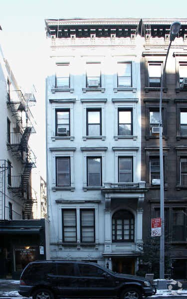 Foto del edificio - 61 W 82nd St