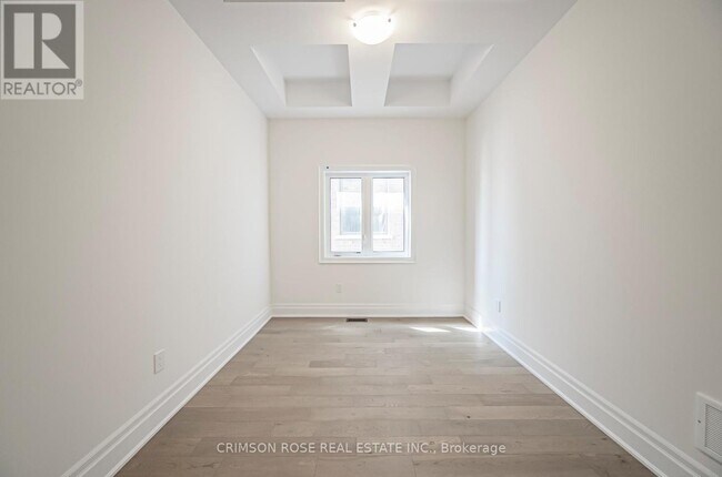Building Photo - 1331 Lynx Gdns
