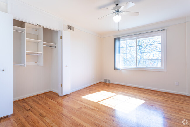 1 BR, 1 BA - Centennial - NOB HILL PLACE LLC