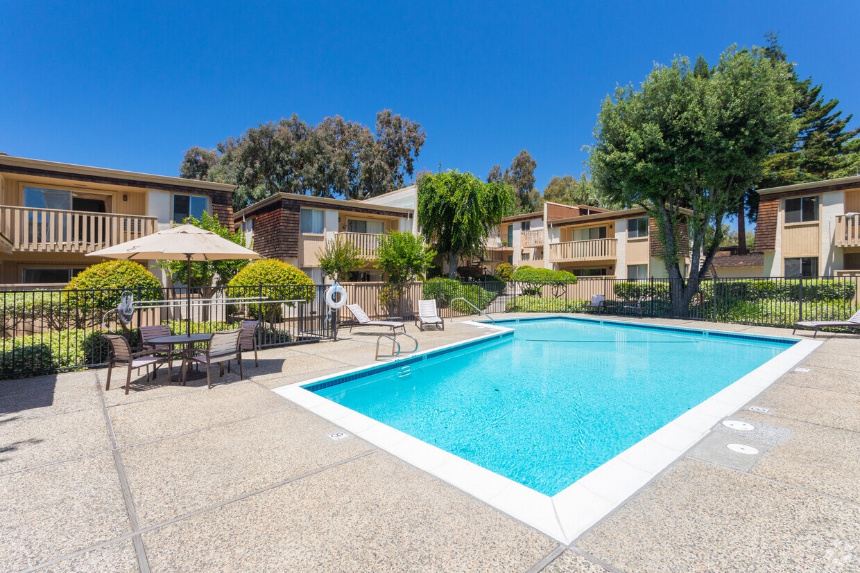 Royal Ambassador Apartments Apartments in Santa Clara, CA