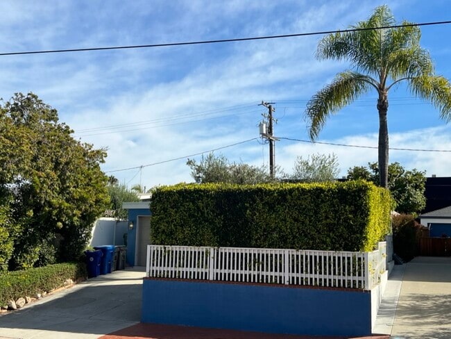 Photo - 3200 Oak Ave House