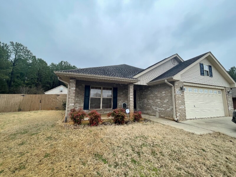 Primary Photo - 110 Kings Cove Cir