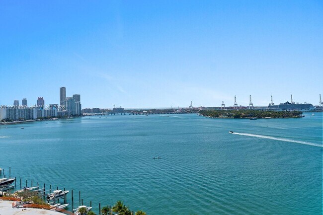 Foto del edificio - 5 Island Ave