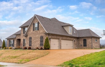Building Photo - 204 Ettington Dr