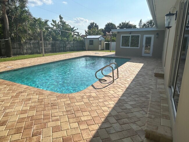 Foto del edificio - 135 Sea Crest Dr