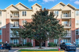 Building Photo - 1581 Spring Gate Dr.