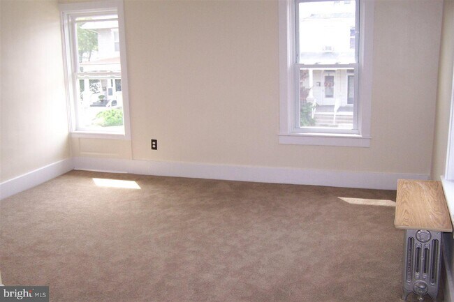 Foto del edificio - 45 W Granada Ave