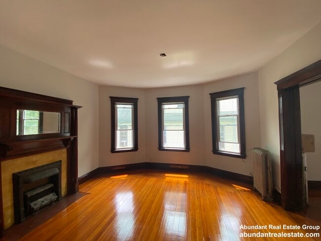 Building Photo - 62 Liberty Ave