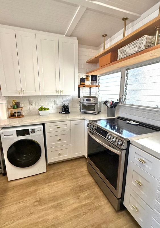 Foto del edificio - 2421 Ala Wai Blvd