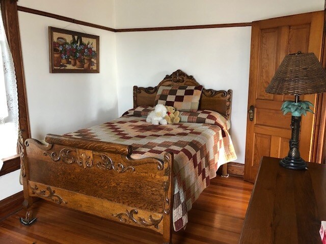 North bedroom - 1831 120th St NW