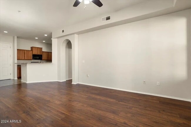 Foto del edificio - 14575 W Mountain View Blvd