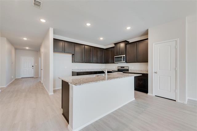 Building Photo - 3111 Josefina Ln