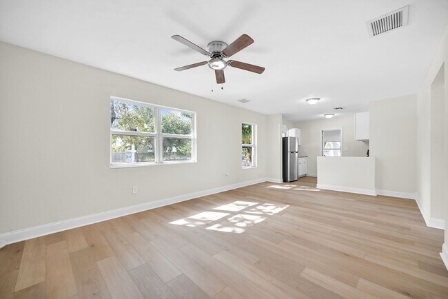 Foto del edificio - 299 NW 43rd St