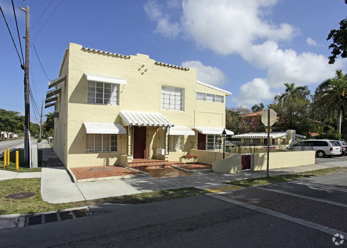Foto principal - 12289 NE 7th Ave