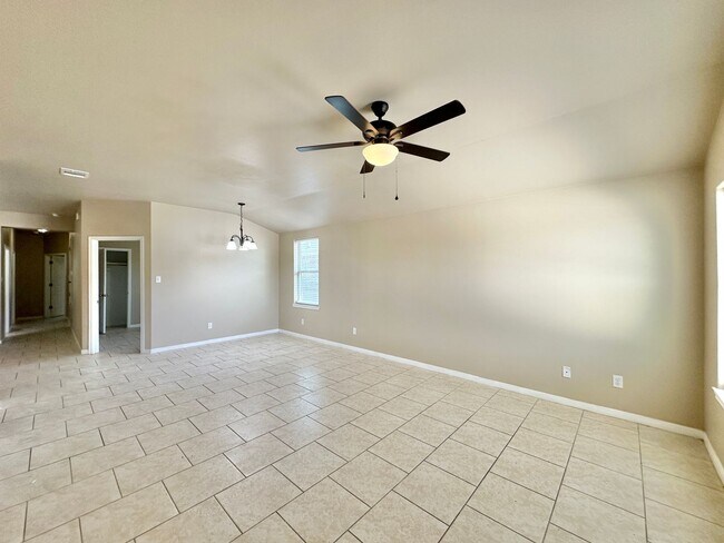 Building Photo - 4306 Ivory Ln