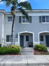 Building Photo - 1581 SE 31st Ct