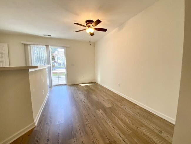 Building Photo - Mill Creek Townhome for Rent!