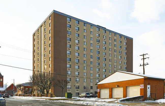 Foto del edificio - Beaver Falls Plaza