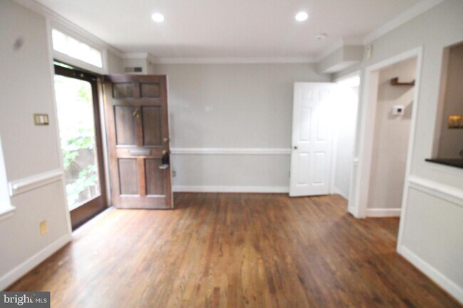 Foto del edificio - 604 Pendleton St