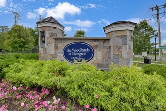 Building Photo - 8 Brentwood Cir