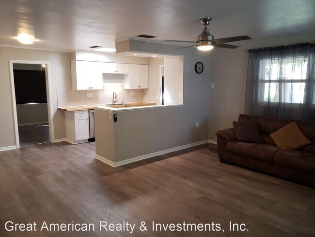 Foto del edificio - 3 br, 2 bath House - 24 S. Jefferson Street