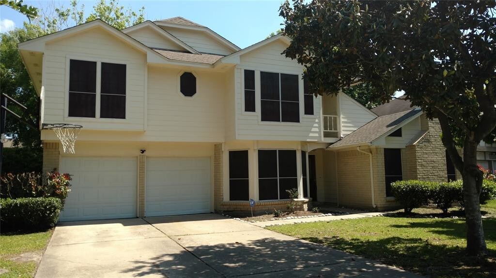 Primary Photo - 10418 Linecamp Dr
