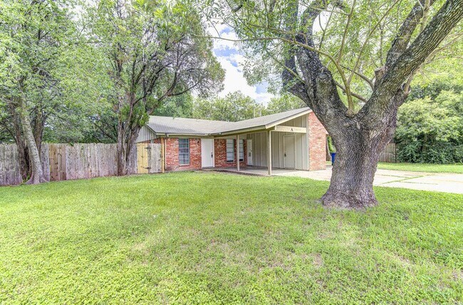 Foto del edificio - 5301 Indio Cir