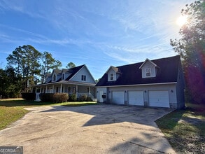 Building Photo - 1818 Union Carbide Rd