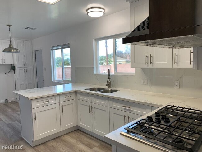 Building Photo - 3 br, 2 bath House - 1811 E Linda Vista St