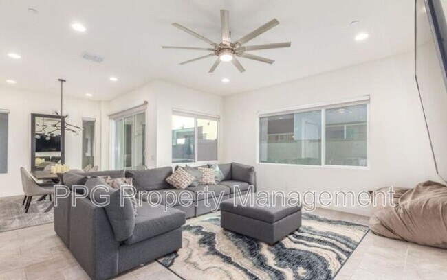 Building Photo - 6810 E Lyra Dr