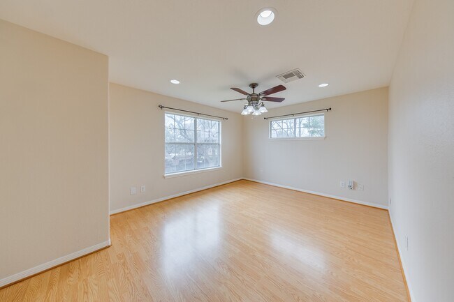 Foto del edificio - 8514 Bonner Dr