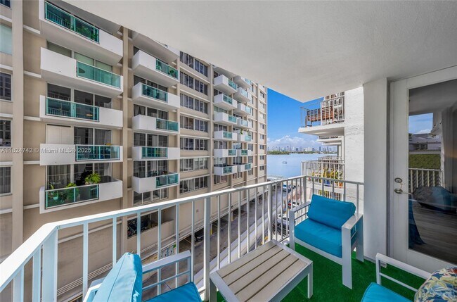 Foto del edificio - 1228 West Ave