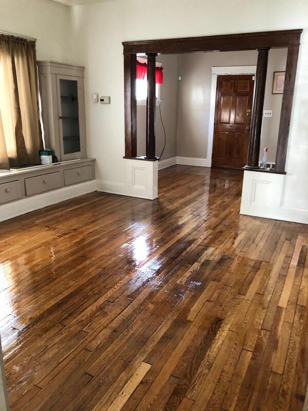 Foto del edificio - 3265 E 119th St
