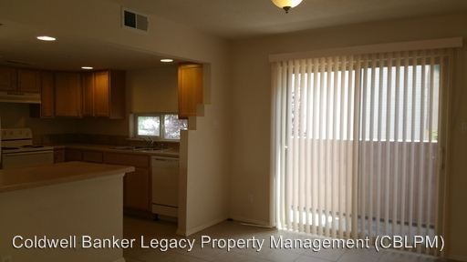 Building Photo - 13110 Candelaria Rd NE